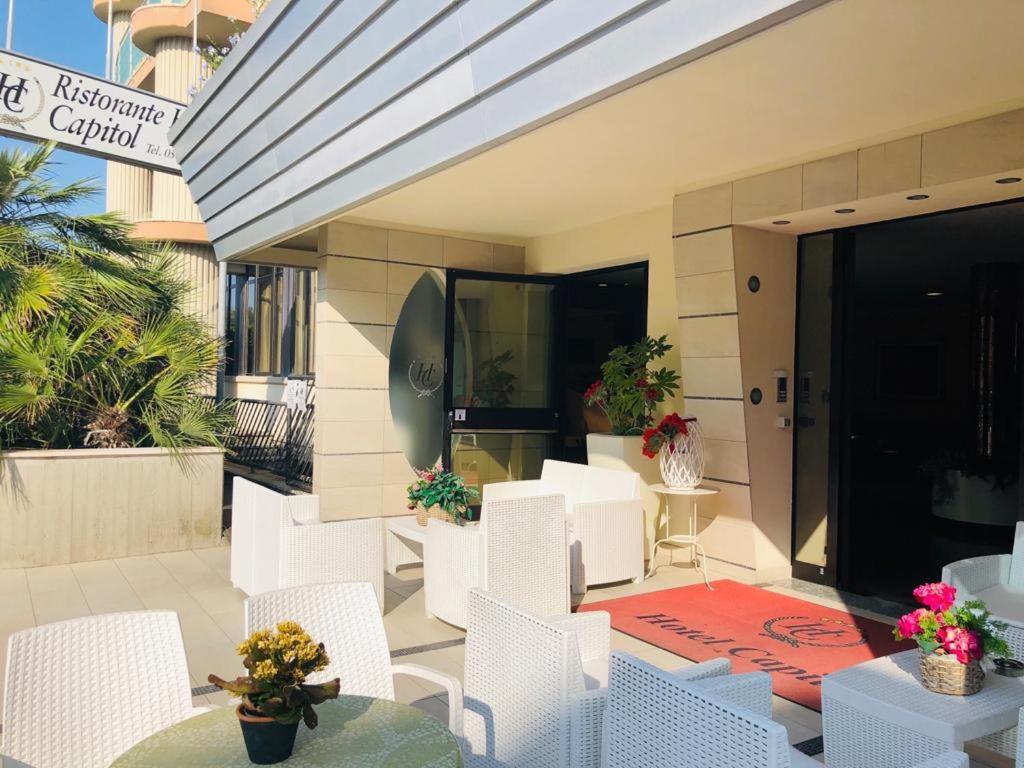 Hotel Capitol San Mauro Mare Экстерьер фото